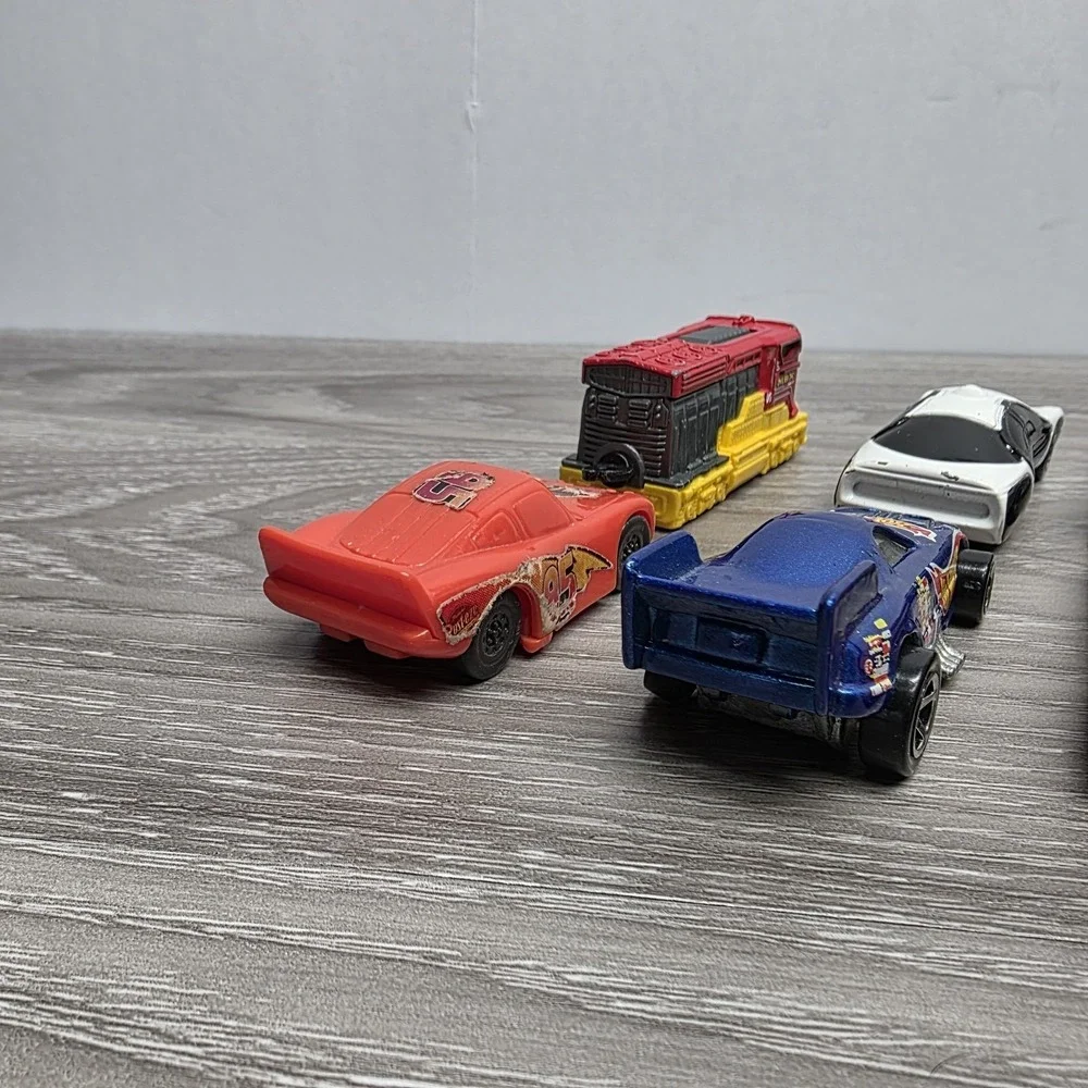 Diecast Cars Lot - HOTWHEELS, Maisto, Mаtchbox, MATTEL,‎ DISNEY - Lot Of 10